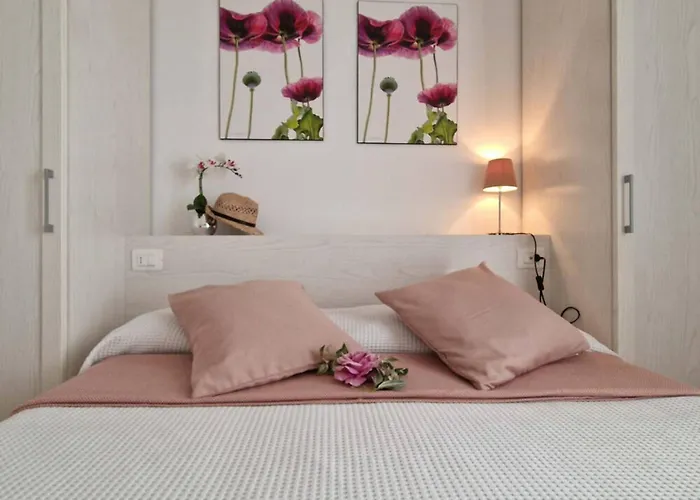 Three Bedroom Close To The Sea *