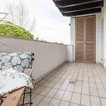 Three Bedroom Close To The Sea *