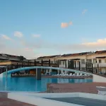 Three Bedroom Close To The Sea