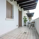 Three Bedroom Close To The Sea Apartment Bibione