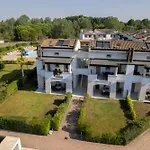 Three Bedroom Close To The Sea Бибионе
