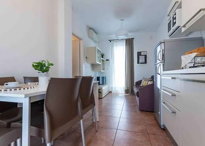 Apartamento Three Bedroom Close To The Sea *
